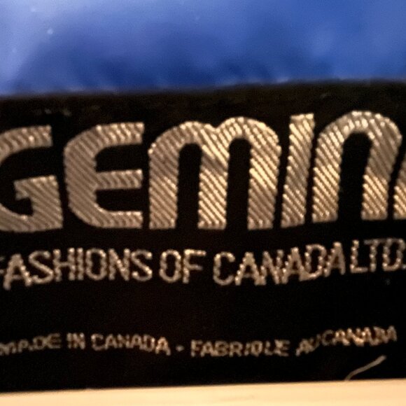 Vintage '80s Canadian Made Women's Full Length Down Coat w. hood, Blue, Size 10 - Picture 4 of 4